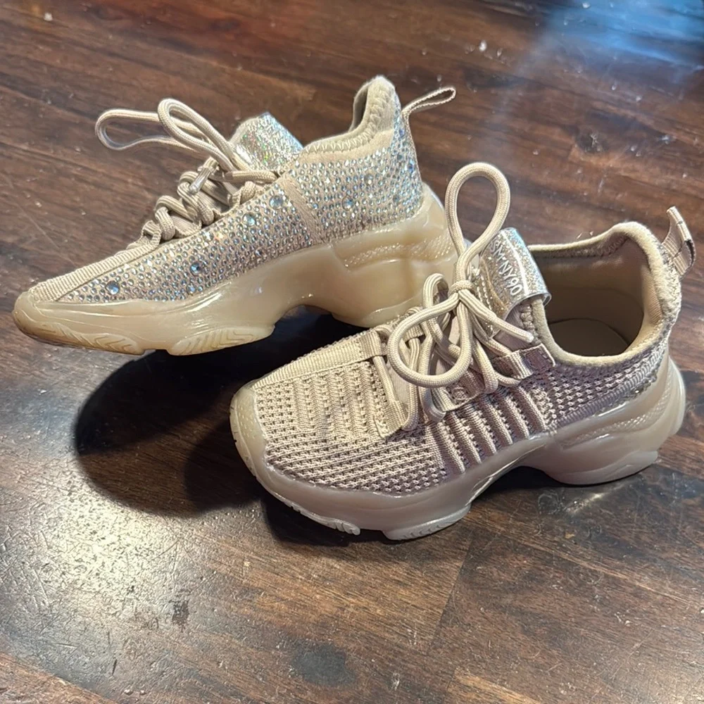 Baby Steve Madden Tan Knit Sneakers with Sock-Like Fit - Picture 2 of 7